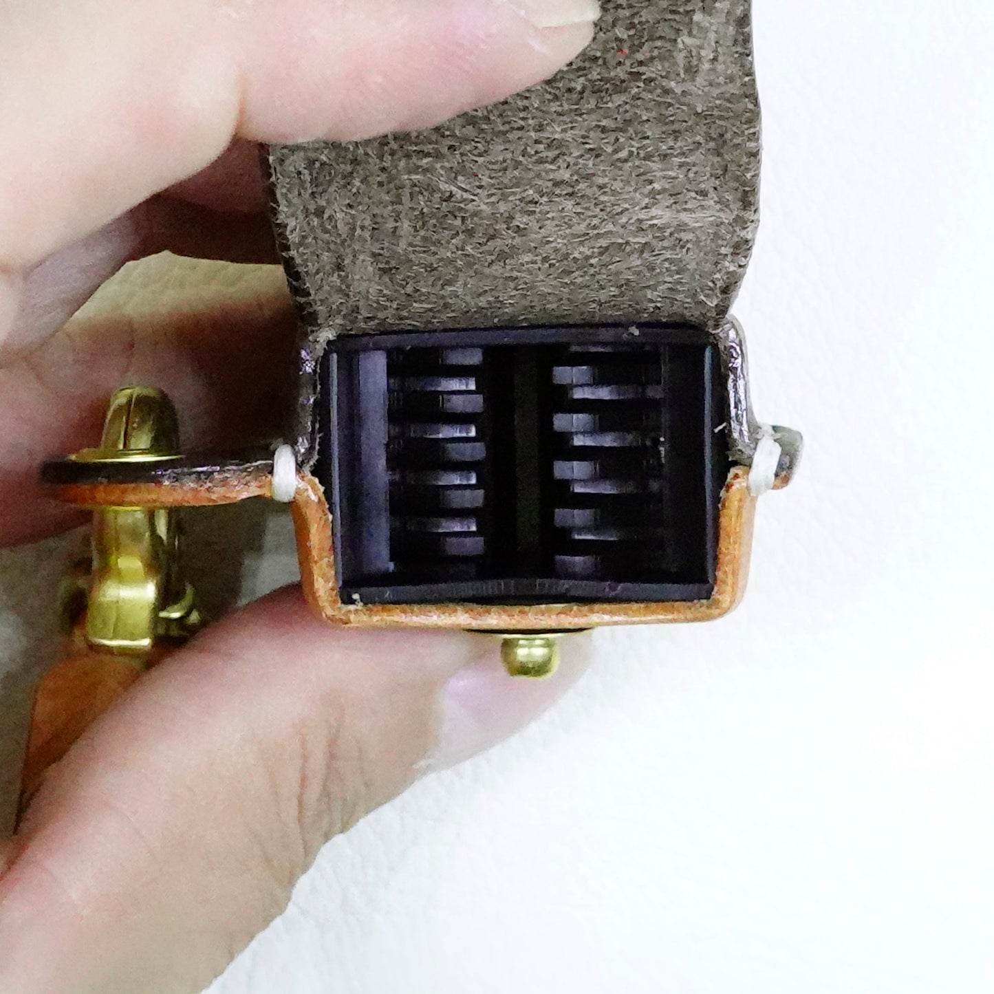 Pop-Up Leather Coin Case